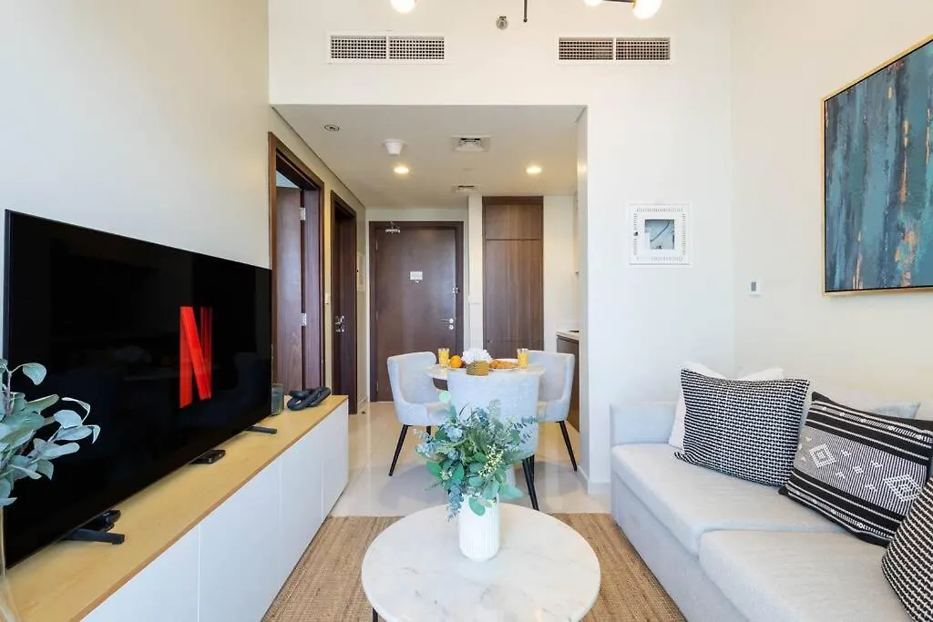 Trustay Vacation Home Rentals - Business Bay 두바이 아파트